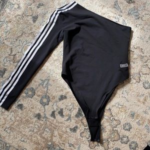 Adidas one shoulder baby